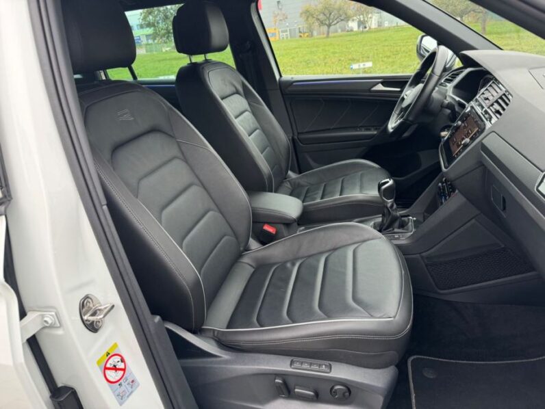 
								VW Tiguan 2,0 TDI R-Line *JAMSTVO 12 Mjeseci* CIJENA S PDV! full									