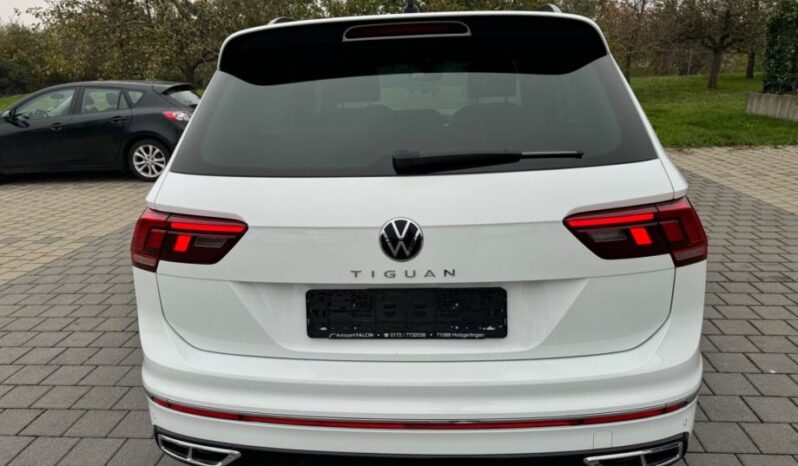 
								VW Tiguan 2,0 TDI R-Line *JAMSTVO 12 Mjeseci* CIJENA S PDV! full									