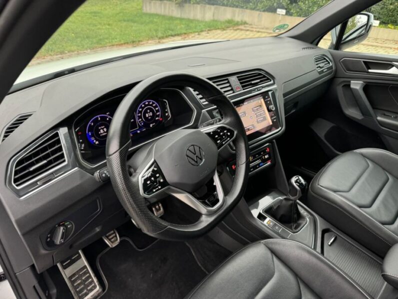 
								VW Tiguan 2,0 TDI R-Line *JAMSTVO 12 Mjeseci* CIJENA S PDV! full									