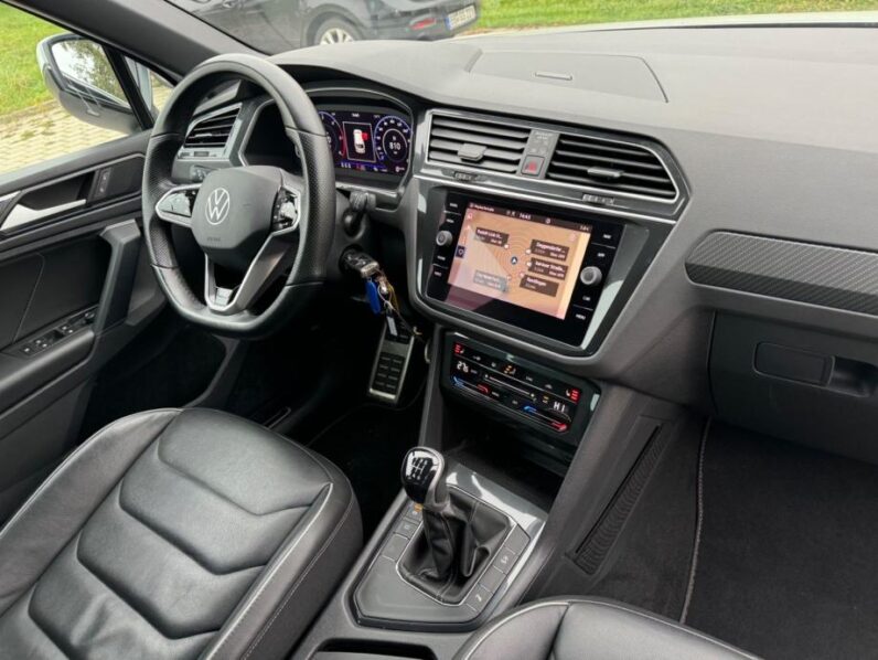 
								VW Tiguan 2,0 TDI R-Line *JAMSTVO 12 Mjeseci* CIJENA S PDV! full									