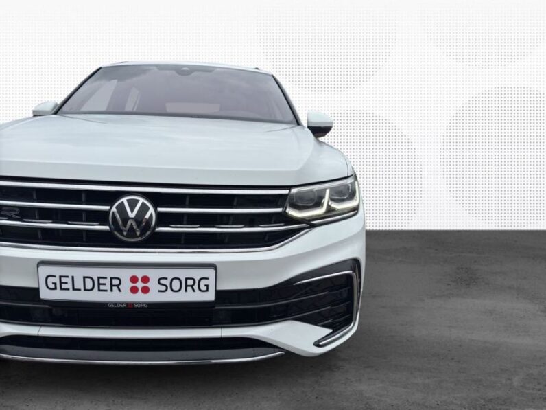 
								VW Tiguan 2,0 TDI R-Line *JAMSTVO 12 Mjeseci* CIJENA S PDV! full									