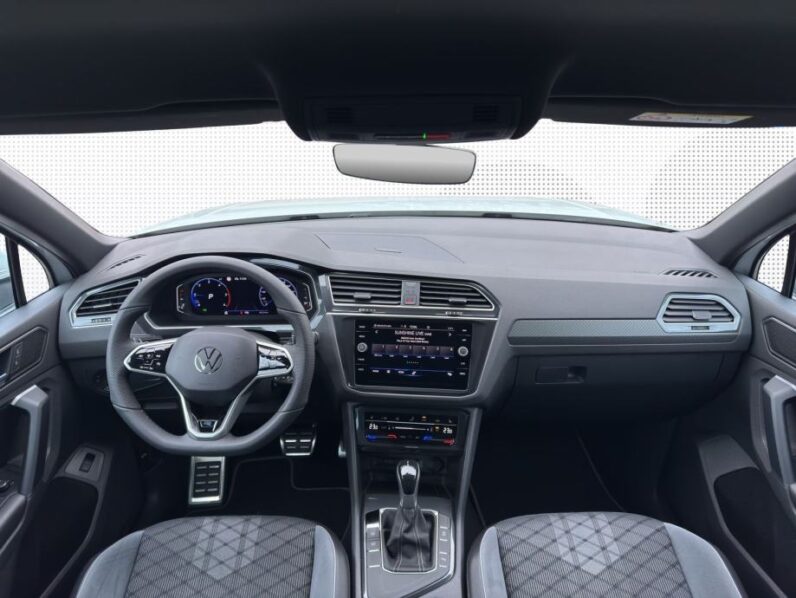 
								VW Tiguan 2,0 TDI R-Line *JAMSTVO 12 Mjeseci* CIJENA S PDV! full									