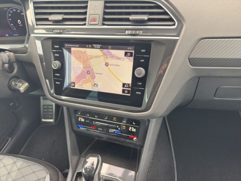 
								VW Tiguan 2,0 TDI R-Line *JAMSTVO 12 Mjeseci* CIJENA S PDV! full									