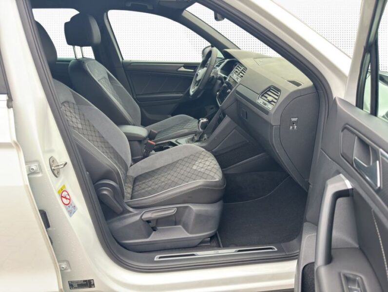 
								VW Tiguan 2,0 TDI R-Line *JAMSTVO 12 Mjeseci* CIJENA S PDV! full									