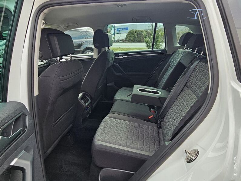
								VW Tiguan 2,0 TDI SCR BMT *JAMSTVO 12 Mjeseci* CIJENA S PDV! full									
