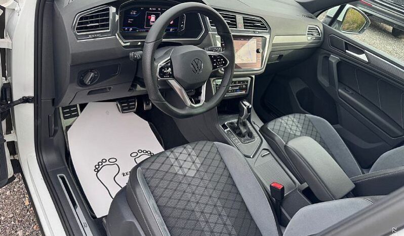 
								VW Tiguan 2,0 TDI R-Line *JAMSTVO 12 Mjeseci* CIJENA S PDV! full									