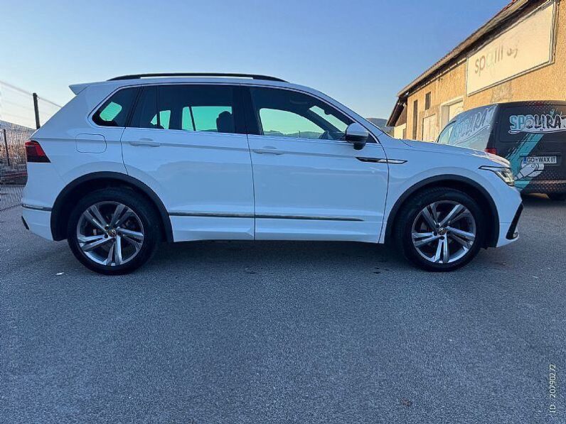 
								VW Tiguan 2,0 TDI R-Line *JAMSTVO 12 Mjeseci* CIJENA S PDV! full									