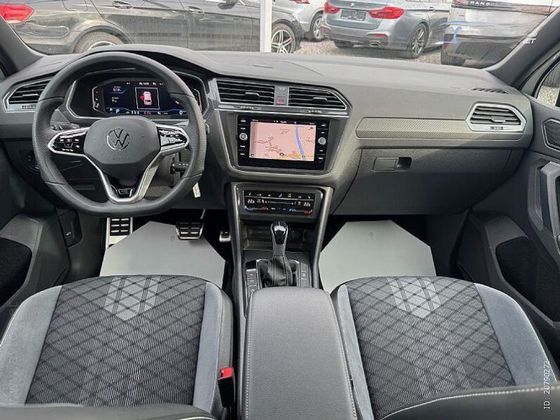 
								VW Tiguan 2,0 TDI R-Line *JAMSTVO 12 Mjeseci* CIJENA S PDV! full									